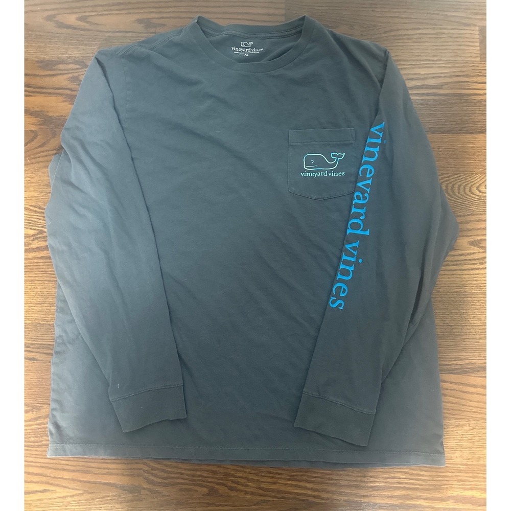 Vineyard Vines Mens XL Long Sleeve Pocket T-Shirt Gray Gradient Whale Graphic